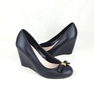 Vince Camuto Morela black leather wedge shoes Size 7B